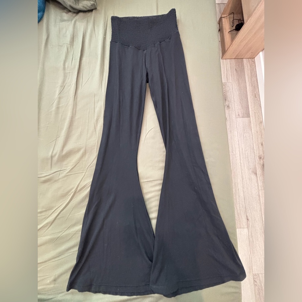 Aerie Black Flared High-Rise Leggings
